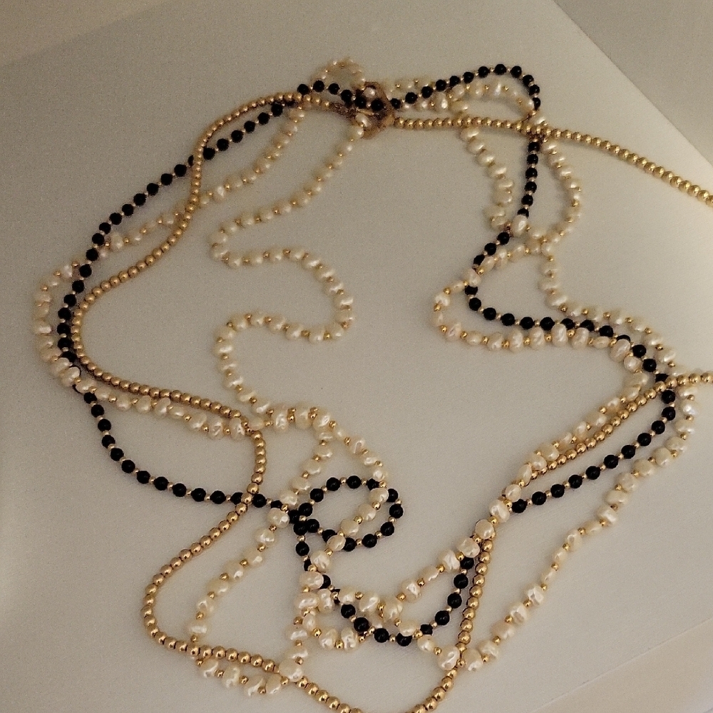 4 strands Gold metal Black onyx type and natural water pearls Beaded Necklace - Picture 4 of 5
